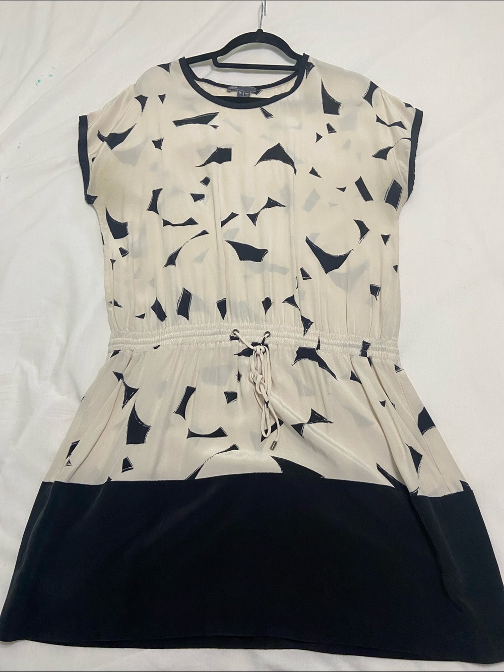 Vince Cream & Black Abstract Print Drawstring Mini Dress